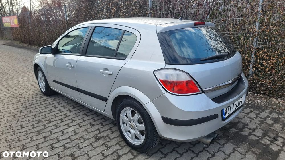 Opel Astra 1.4 Cosmo - 23