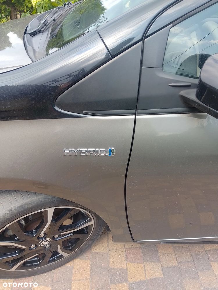 Toyota Yaris Hybrid 100 Selection Platinum - 6