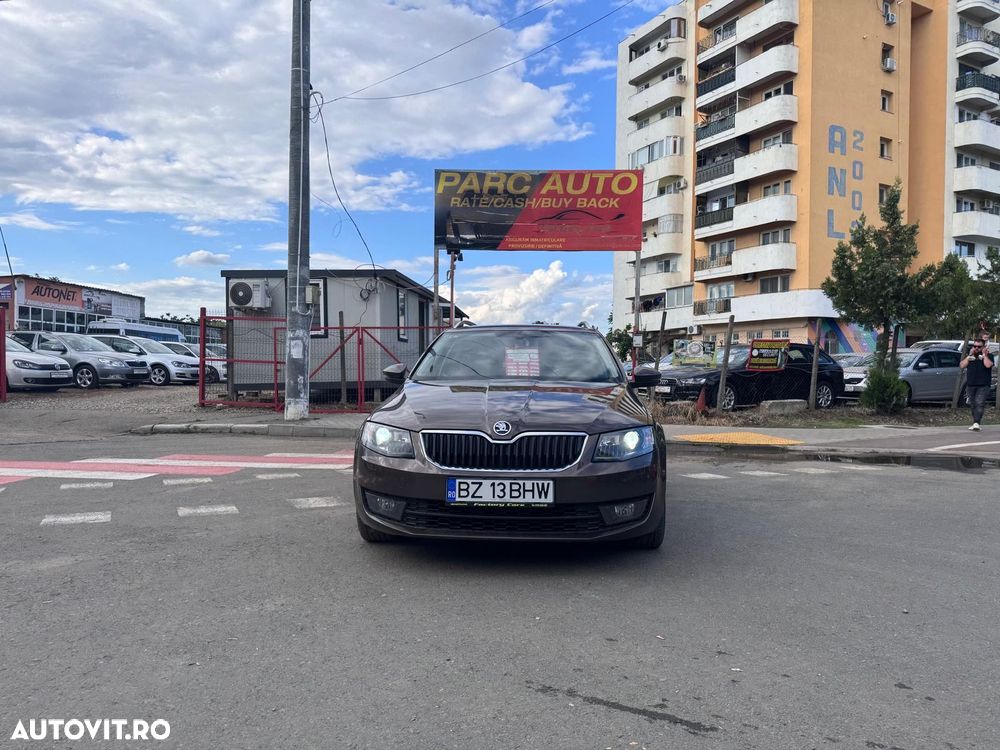 Skoda Octavia 1.6 TDI DSG Style - 5