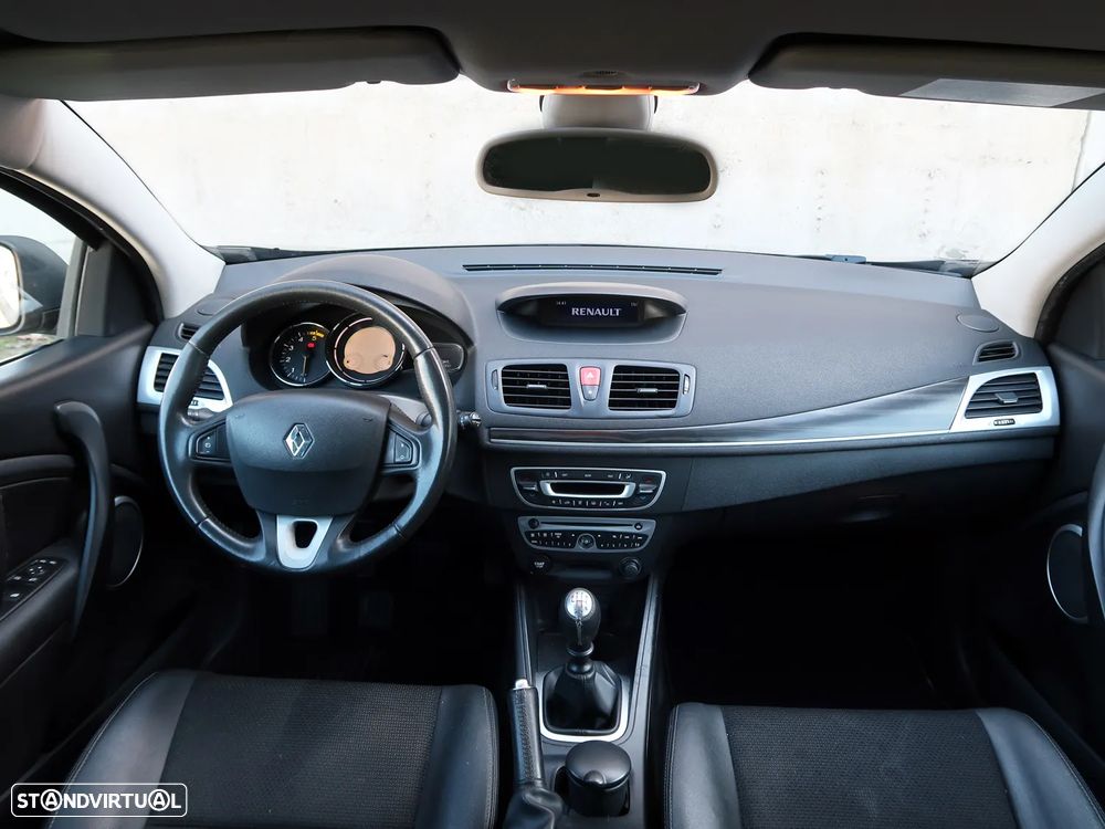 Renault Mégane Coupe 1.5 dCi Dynamique S - 9