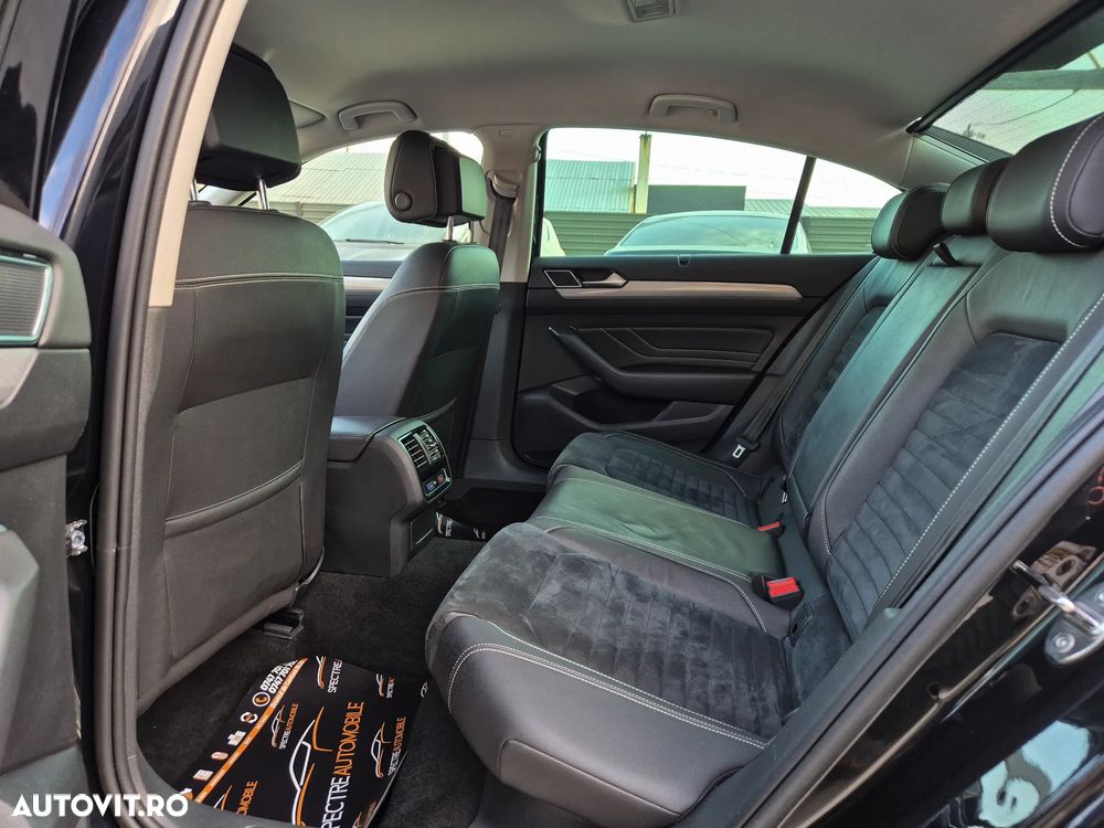 Volkswagen Passat - 11