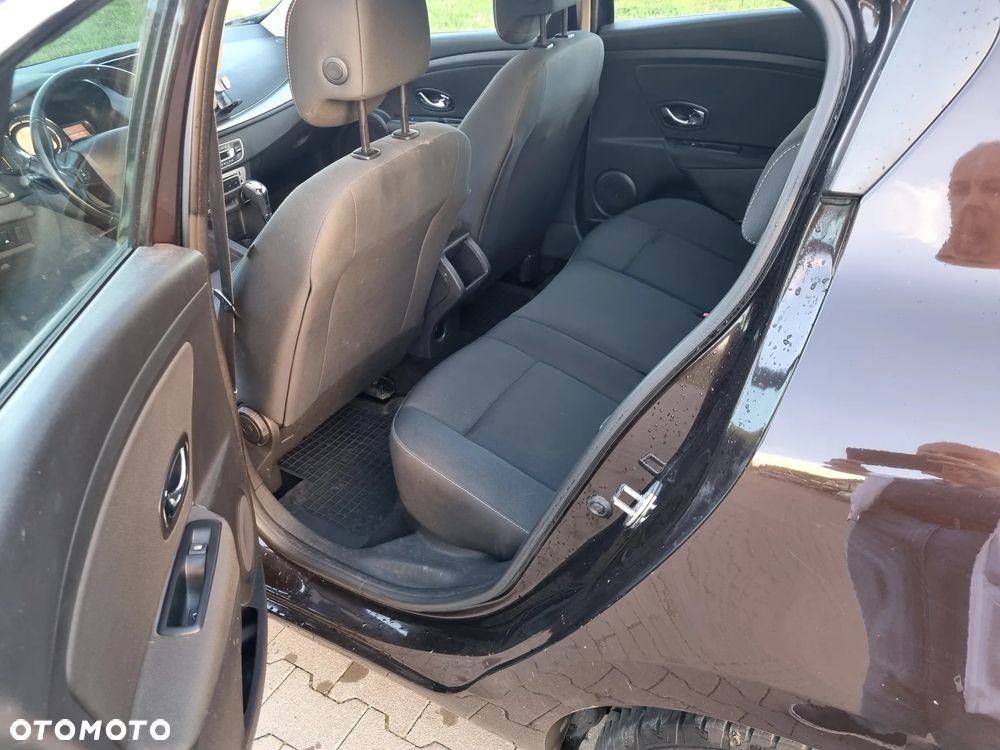 Renault Megane 1.5 dCi Exception EDC - 14
