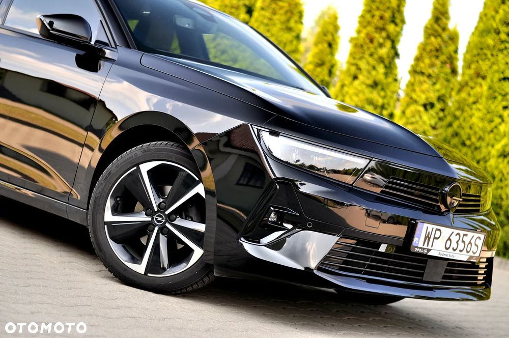 Opel Astra 1.2 T GS S&S - 4