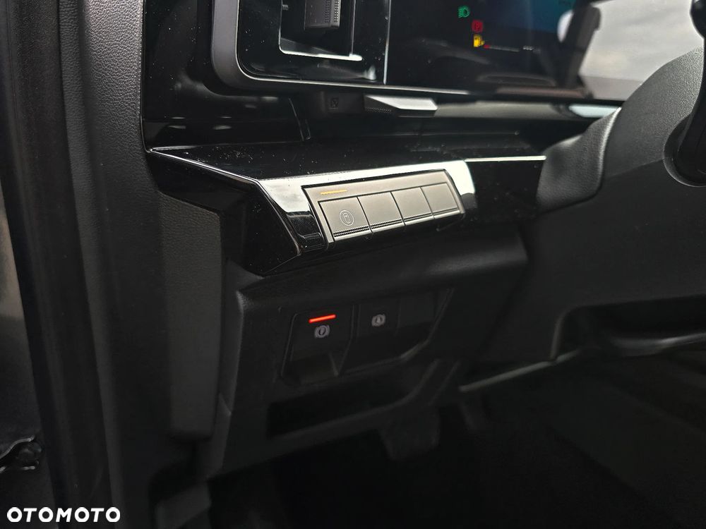 Renault Austral 1.3 TCe mHEV Evolution - 30