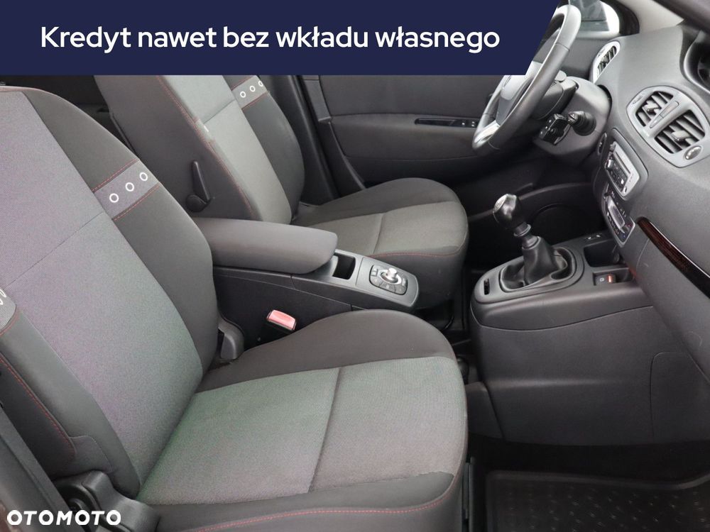 Renault Scenic - 11