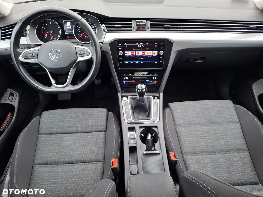Volkswagen Passat 1.5 TSI EVO Business - 21