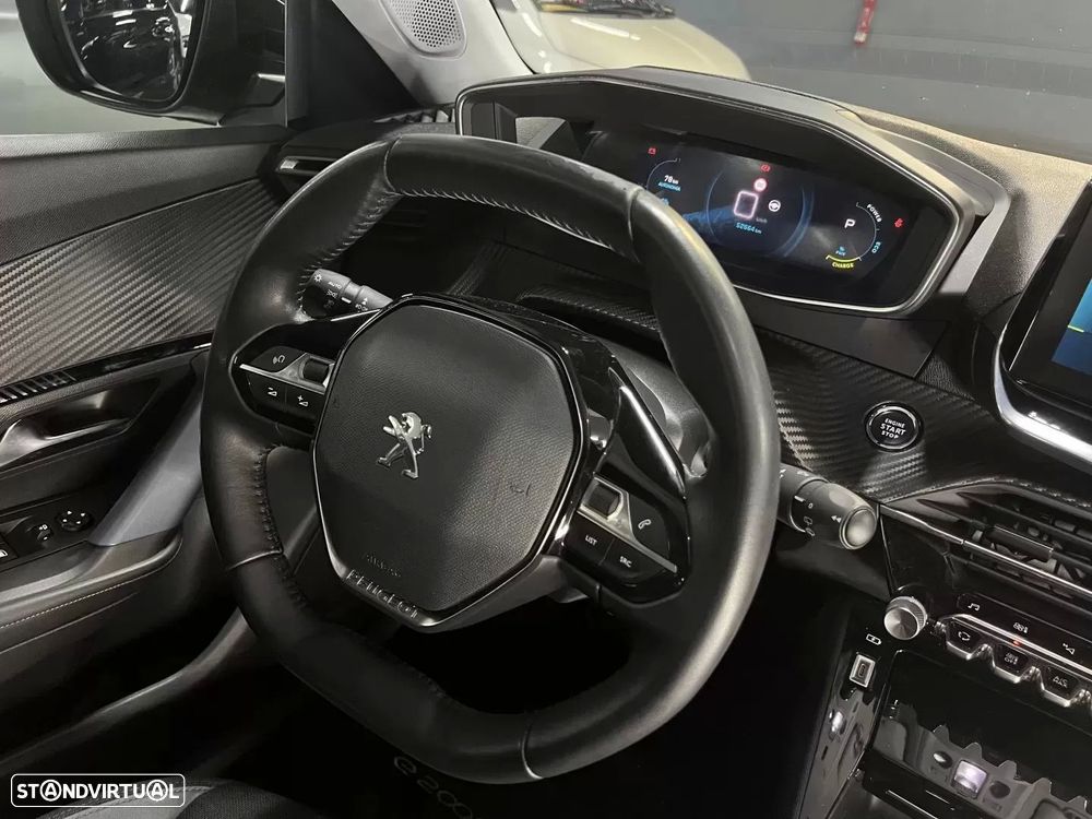 Peugeot e-2008 50 kWh Allure - 40