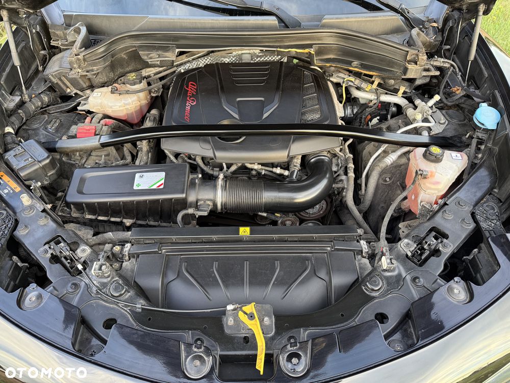 Alfa Romeo Stelvio 2.0 Turbo 16V AT8-Q4 First Edition - 15