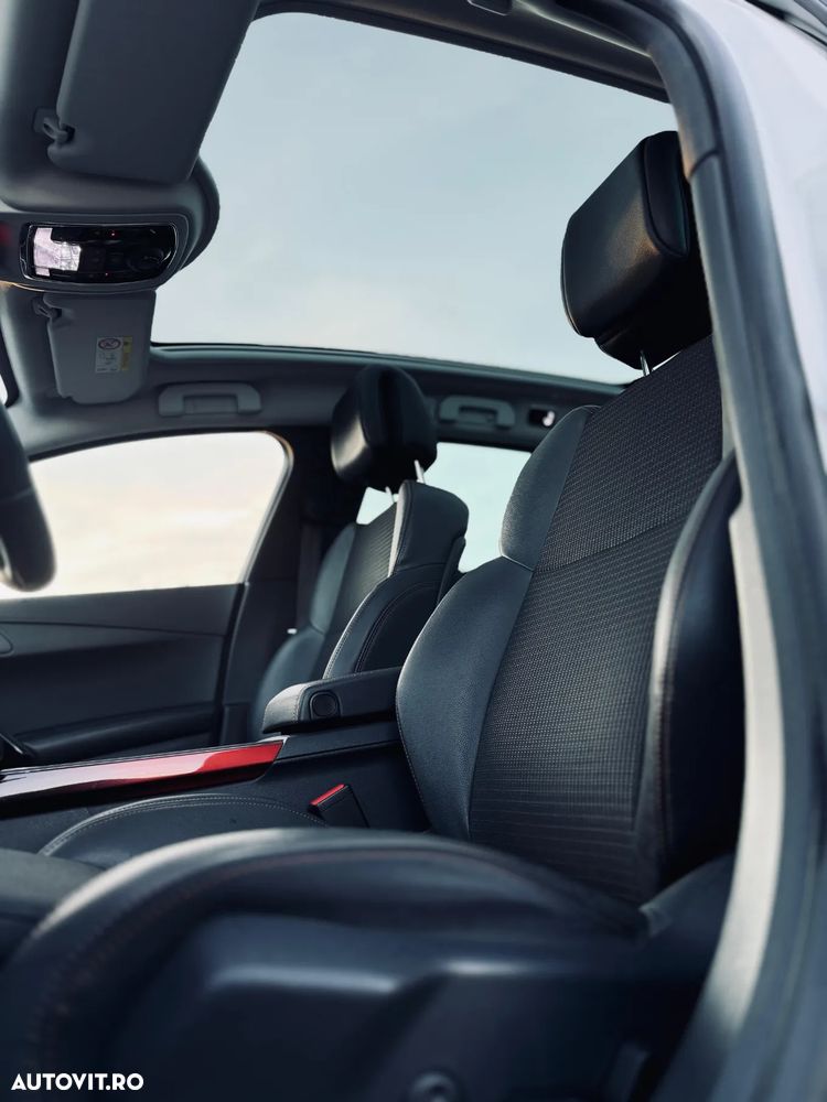 Peugeot 508 Hybrid4 - 25