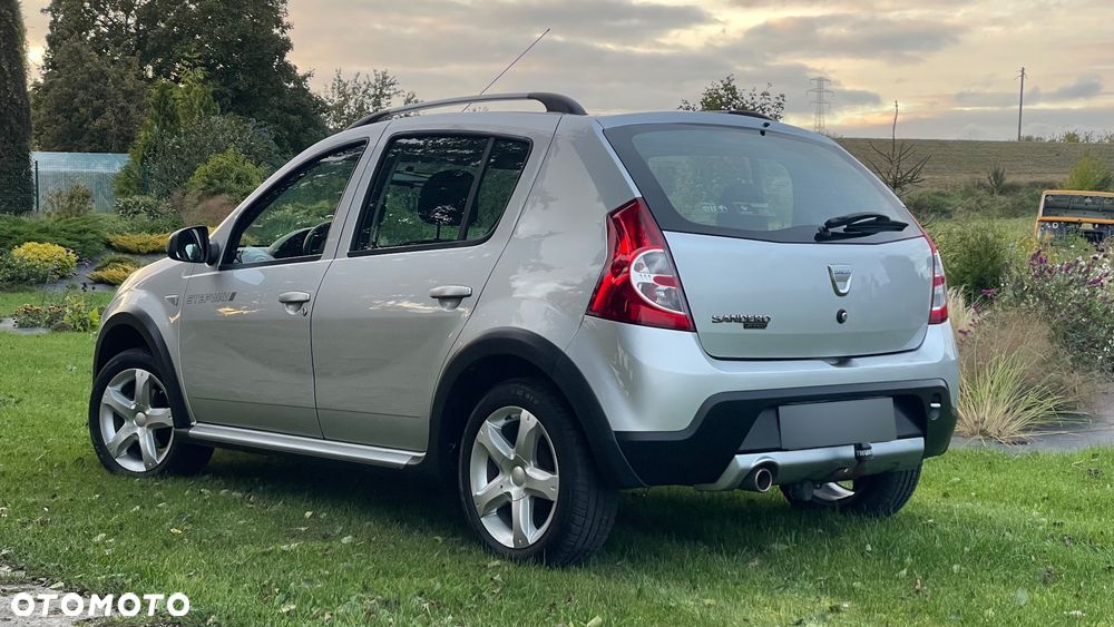 Dacia Sandero 1.6 Laureate - 13