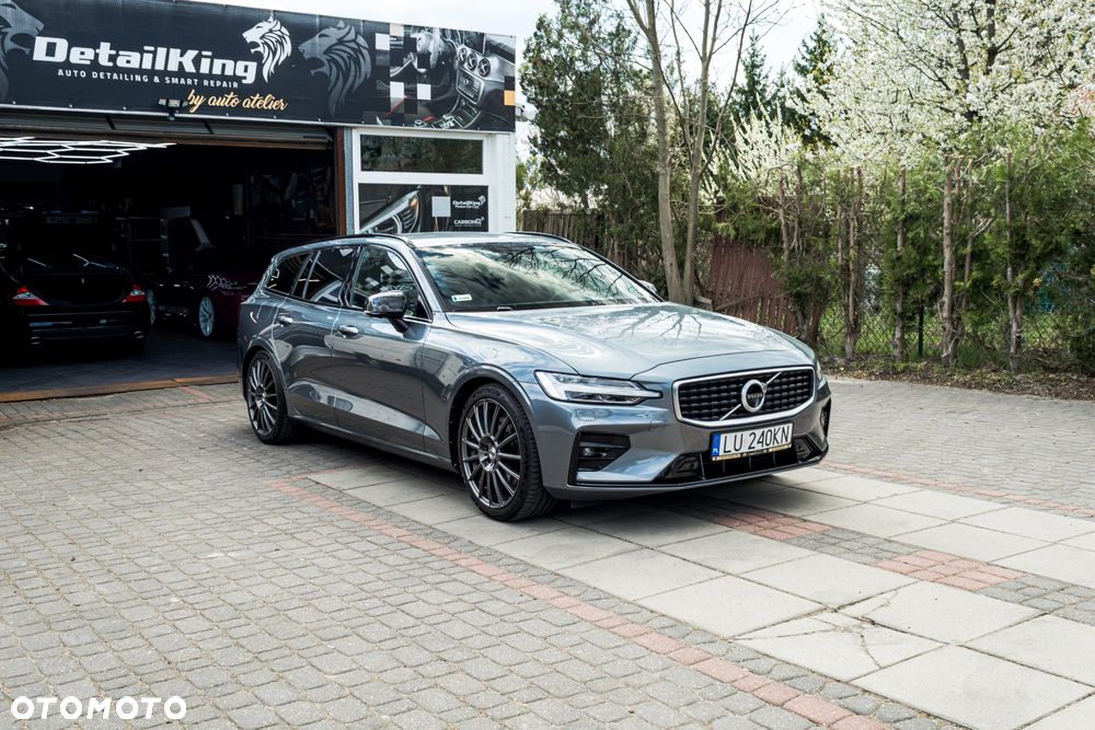 Volvo V60 T5 AWD Geartronic R-Design - 1