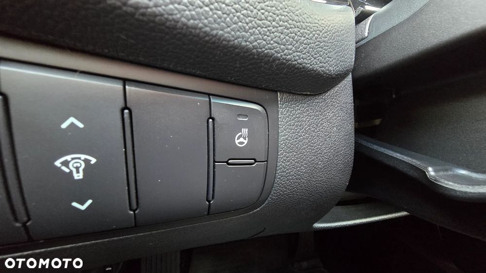 Kia Ceed - 39