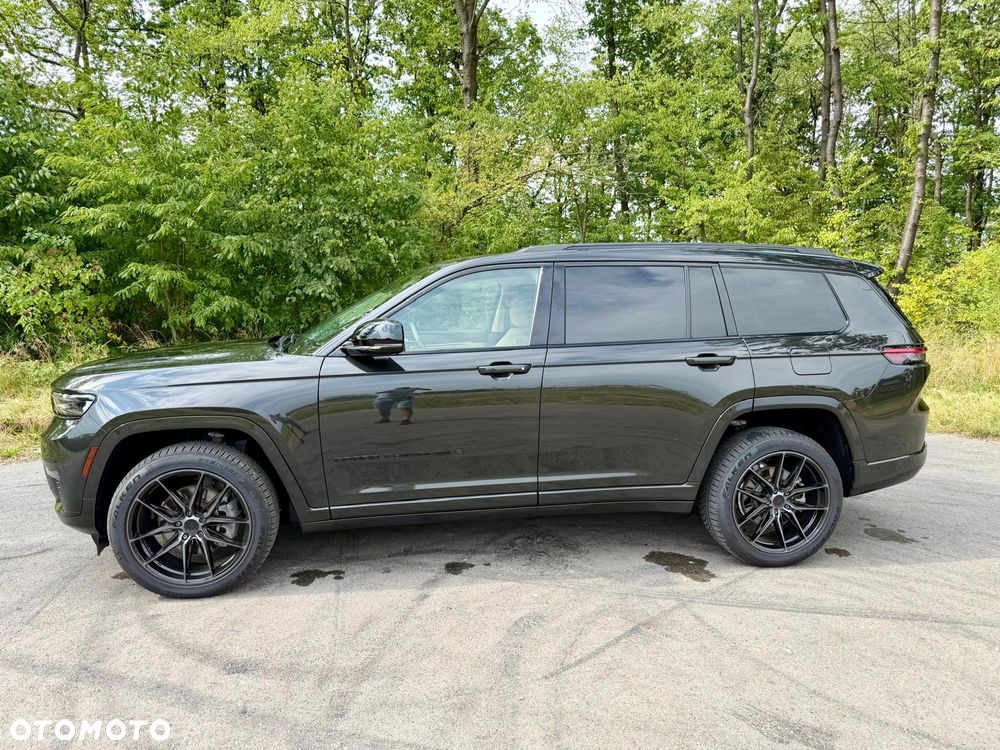 Jeep Grand Cherokee - 14