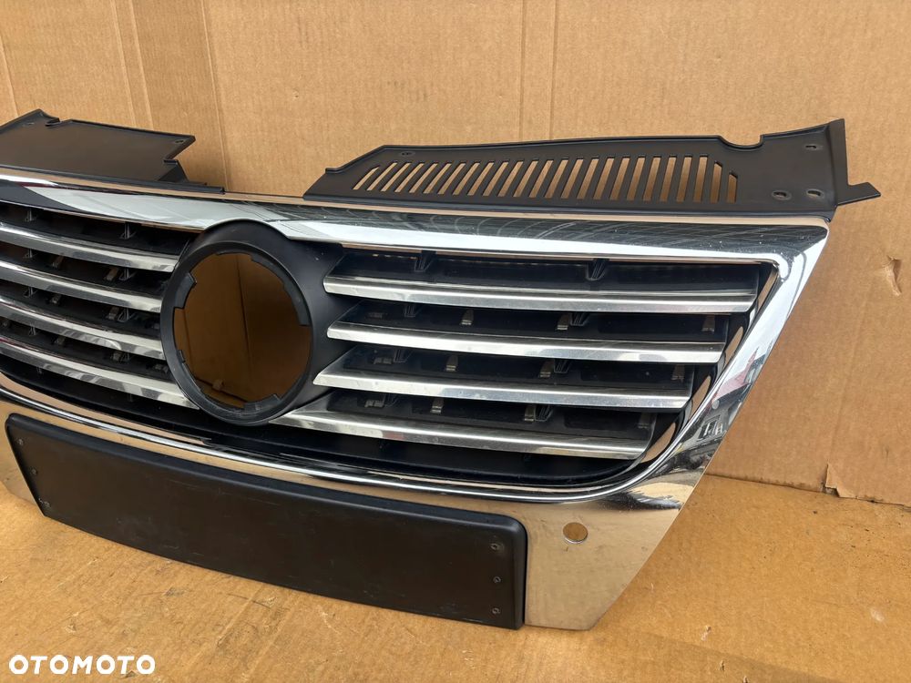 Oryginalny Grill Atrapa Zderzaka Przedniego Vw Passat B6 Chrom 3C0853651D 3C0853651F Pod Czujniki Parkowania Pdc Przód - 3