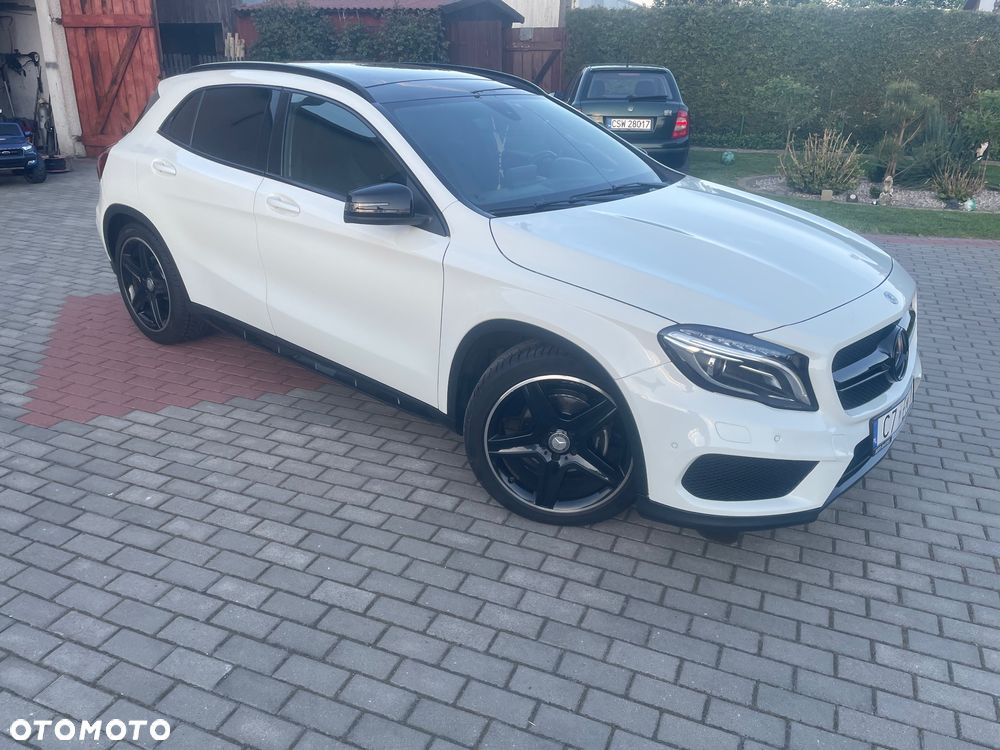 Mercedes-Benz GLA 200 AMG Line - 7