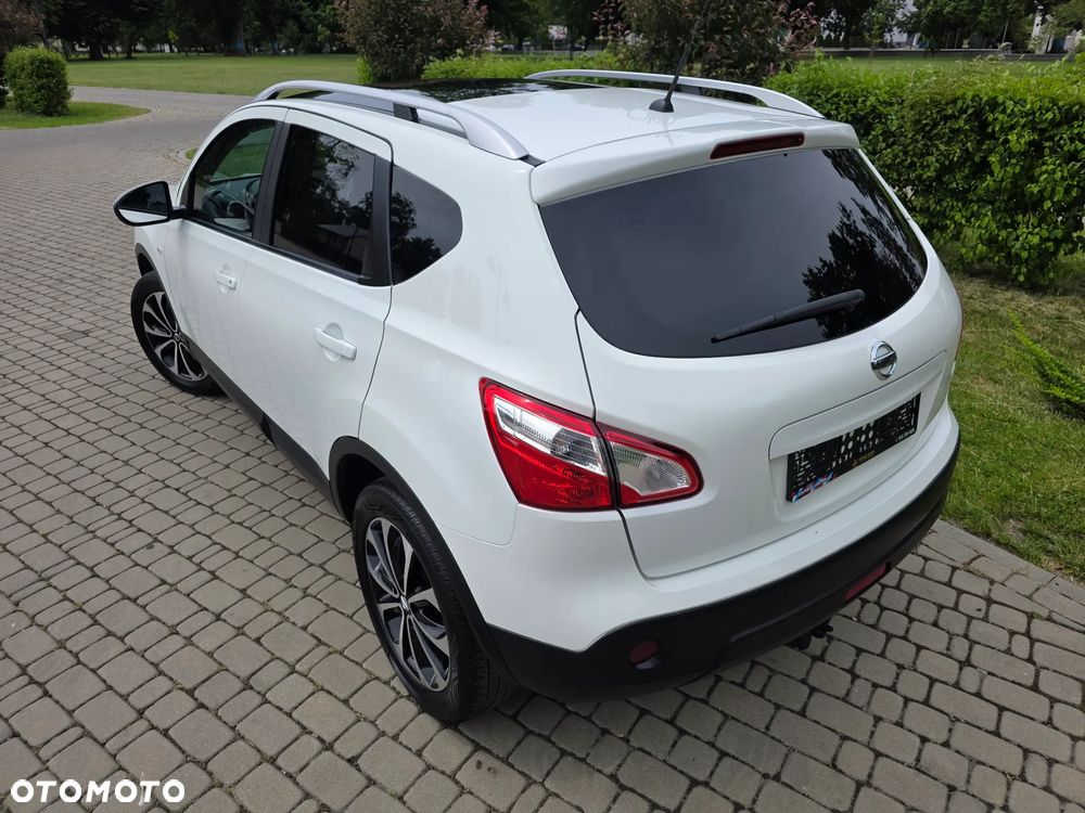 Nissan Qashqai 2.0 4x4 Tekna - 3