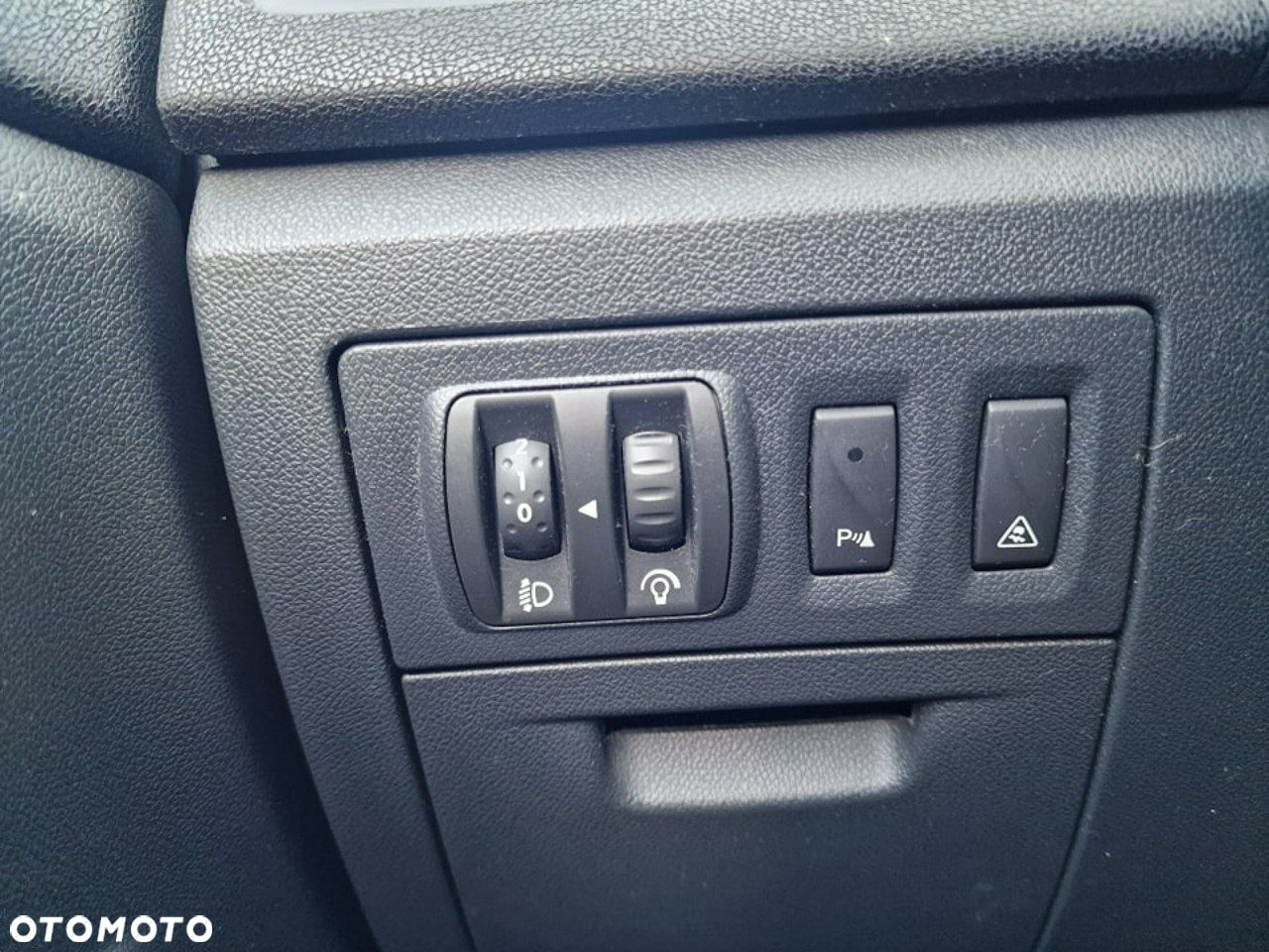 Renault Laguna dCi 150 FAP Dynamique - 12