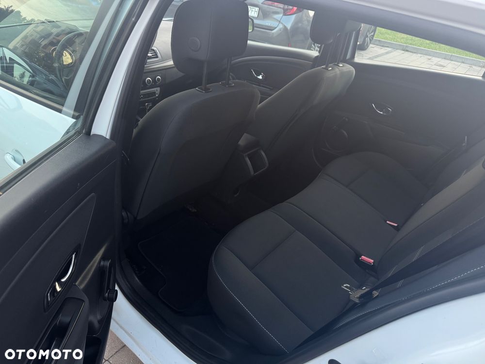 Renault Megane 1.5 dCi Bose - 12
