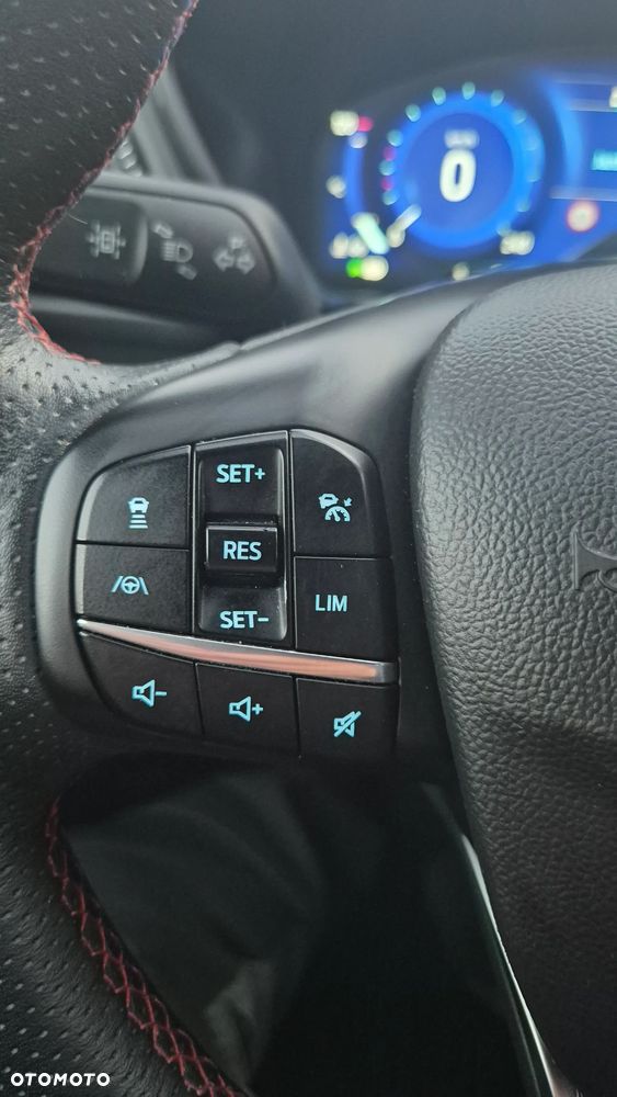 Ford Kuga 2.5P PHEV FWD ST-Line - 30