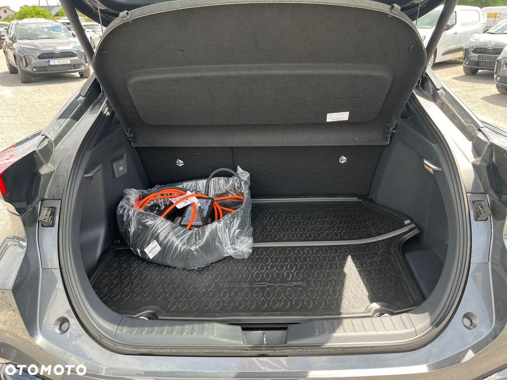 Toyota C-HR - 31