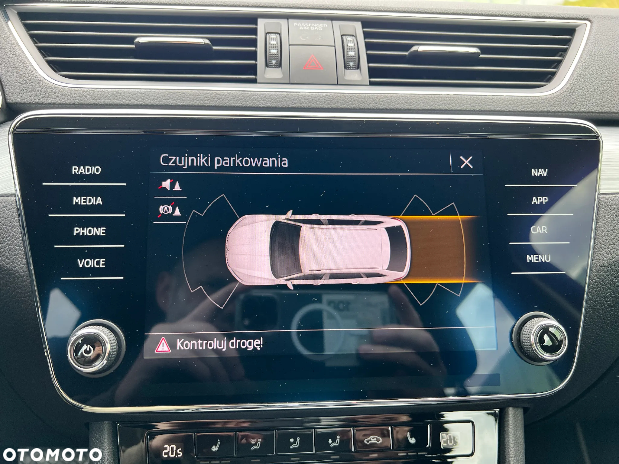 Skoda Superb 1.5 TSI Ambition DSG - 25