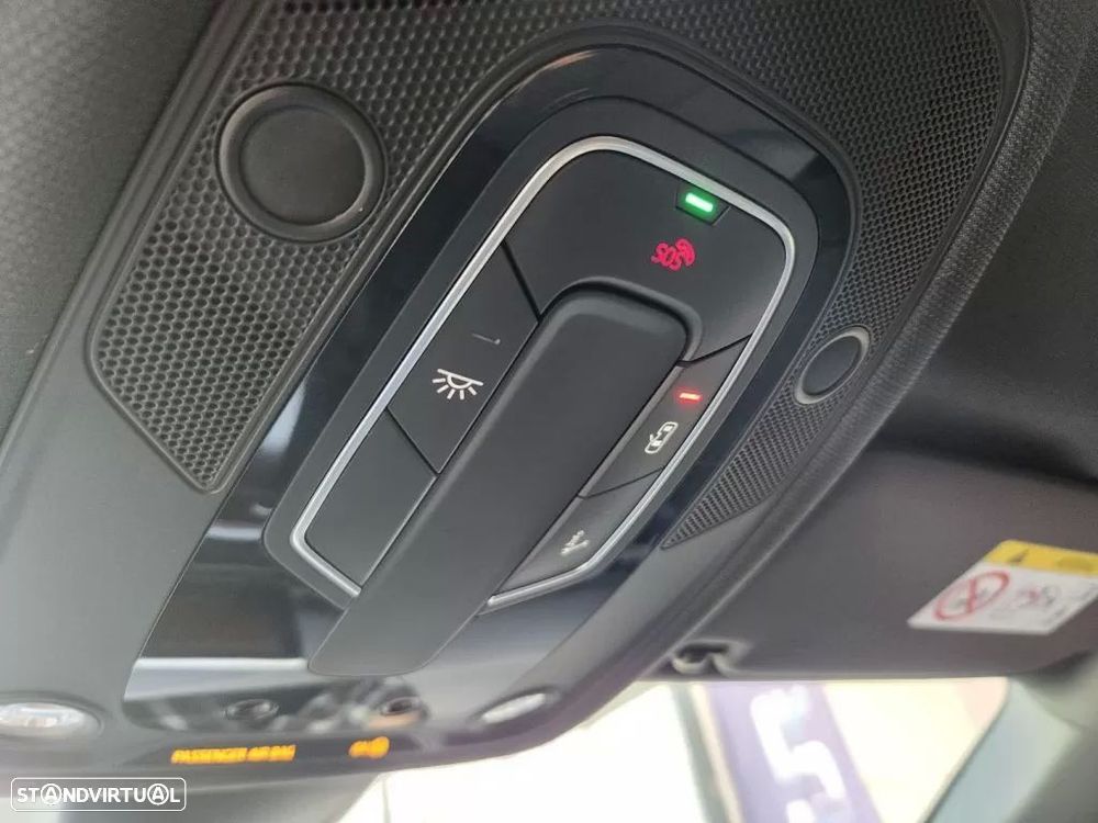 Audi A4 Avant 40 TDI S line S tronic - 30