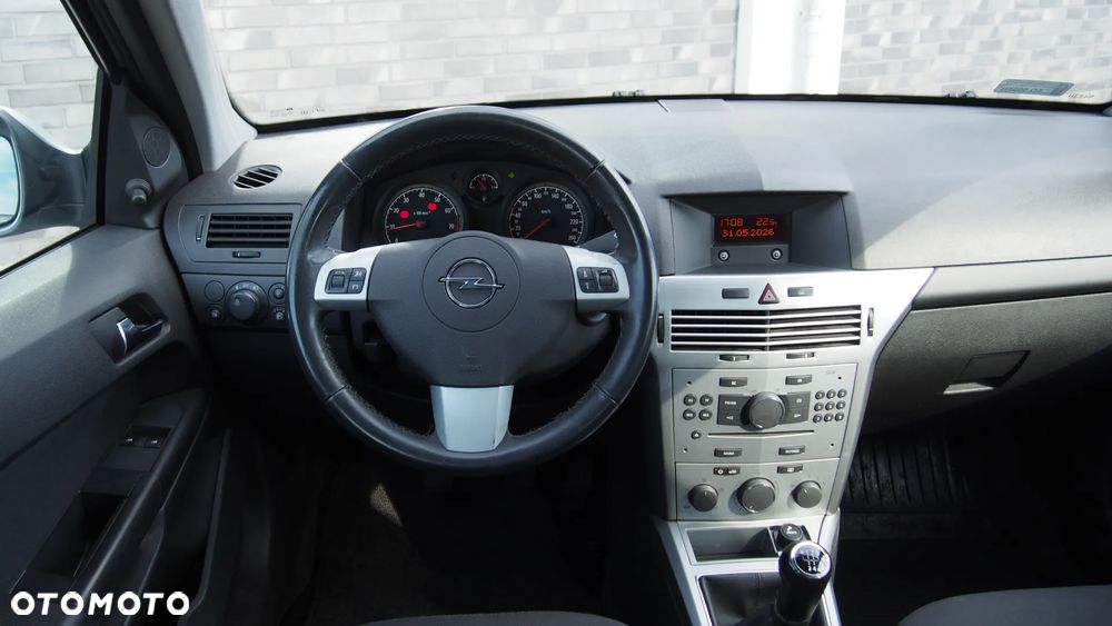 Opel Astra 1.6 Enjoy - 28