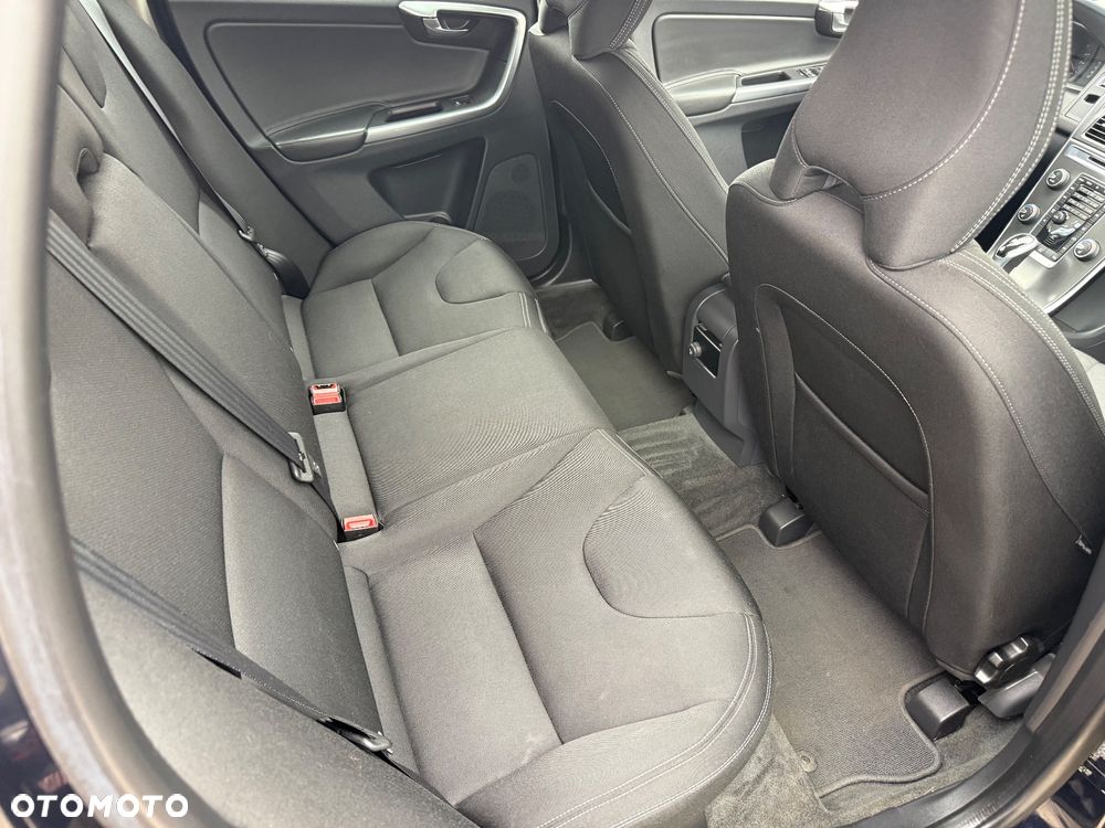 Volvo XC 60 D3 Geartronic Kinetic - 25