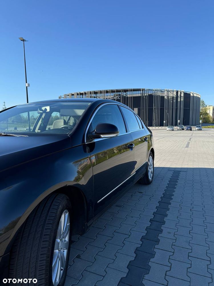 Volkswagen Passat 1.8 TSI Comfortline - 16