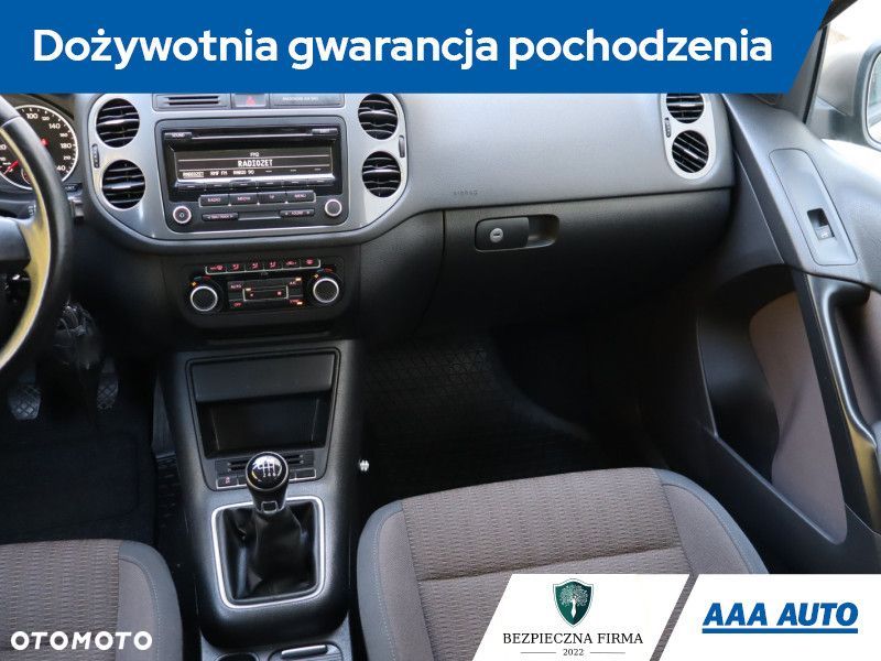 Volkswagen Tiguan - 10
