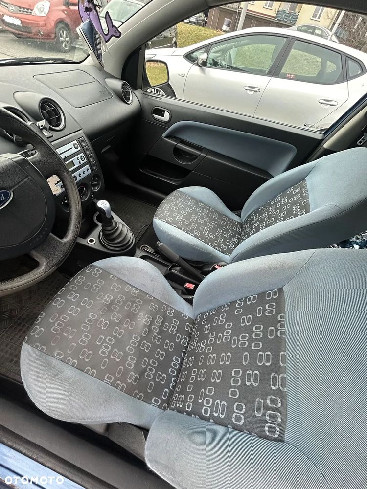 Ford Fiesta 1.3 - 13
