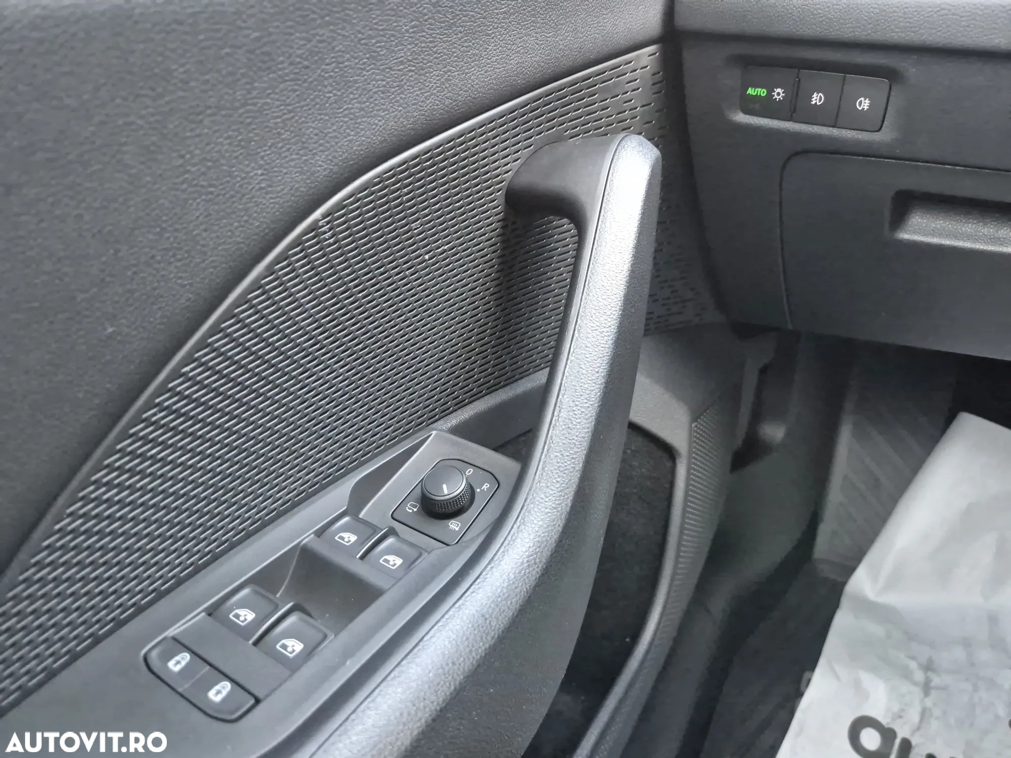 Skoda Octavia Combi 2.0 TDI DSG Ambition - 12