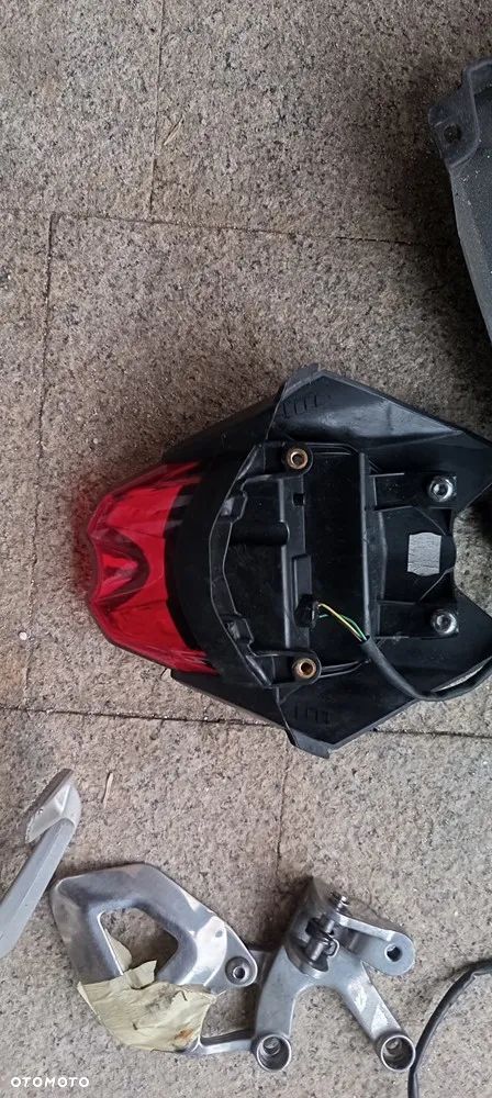 TRIUMPH 675 765 LAMPA TYŁ SET OGON PRZEŁĄCZNIK OWIEWKA - 13