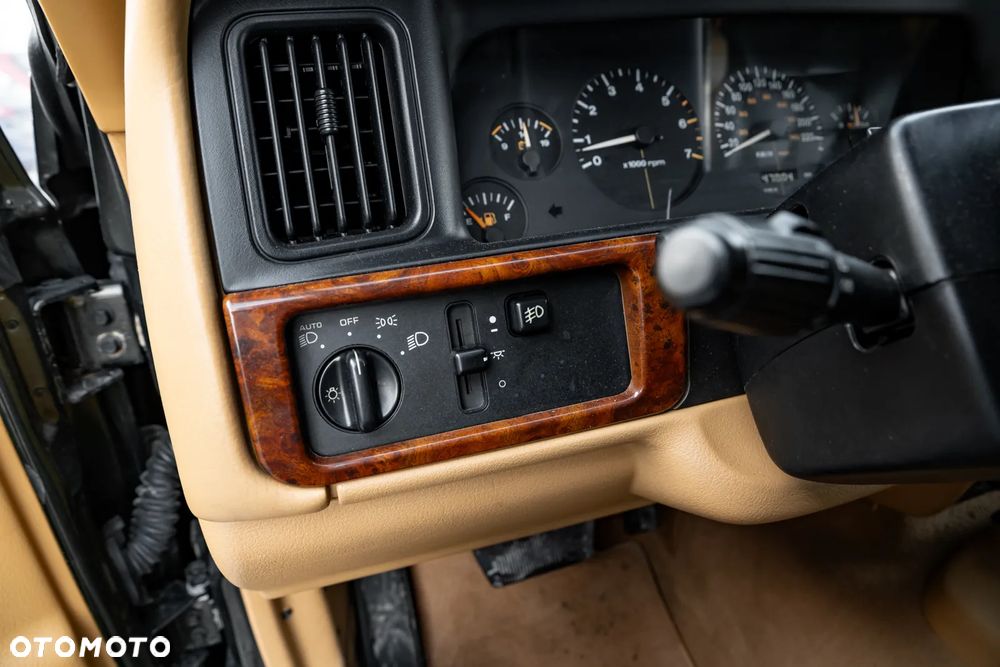 Jeep Grand Cherokee - 33