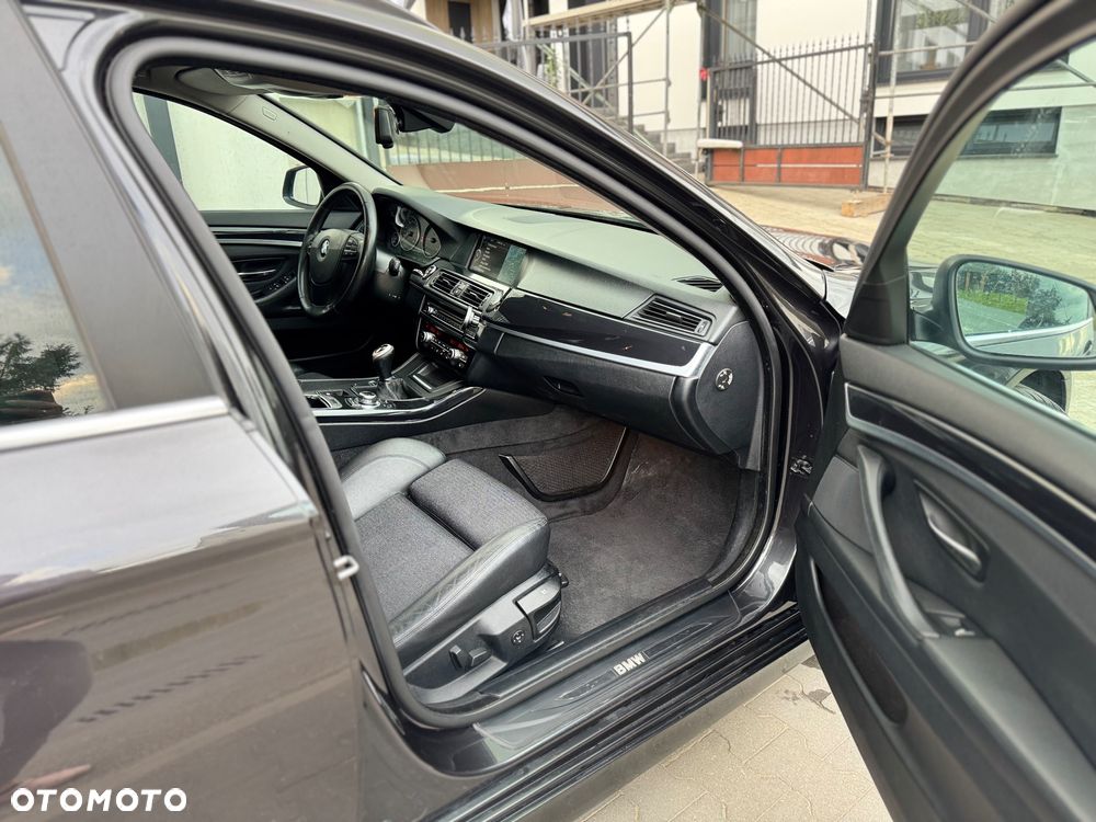 BMW Seria 5 520d - 7