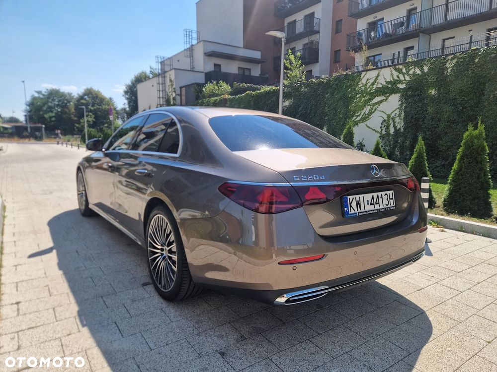 Mercedes-Benz Klasa E 220 d mHEV Exclusive 9G-Tronic - 6