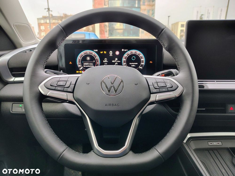 Volkswagen T-Roc - 13