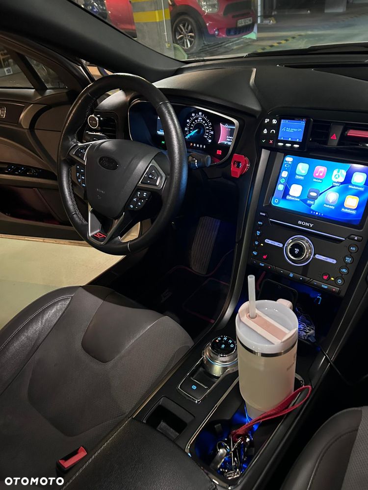 Ford Fusion - 15