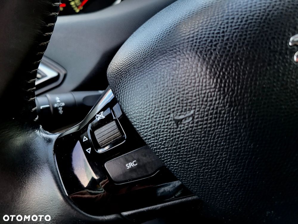 Peugeot 308 - 16