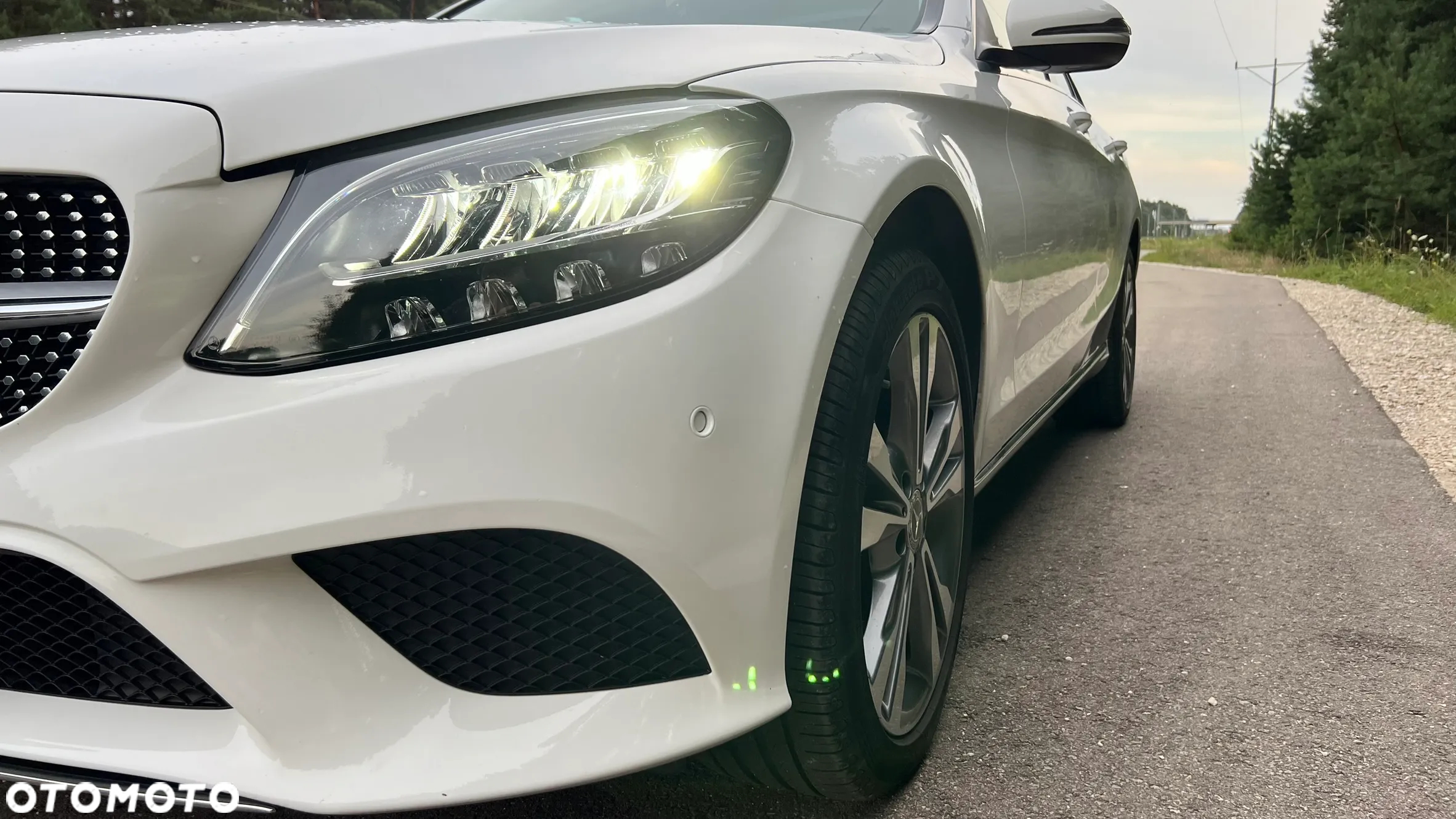 Mercedes-Benz Klasa C 300 4MATIC 9G-TRONIC - 2