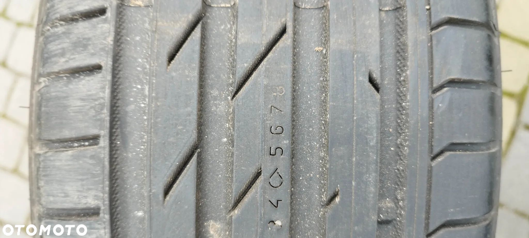 225/50/17 nokian zline - 1