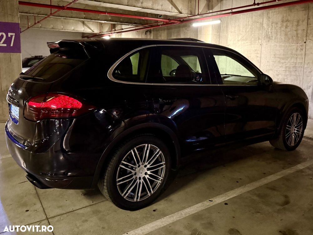 Porsche Cayenne 3.0 L V6 - 11