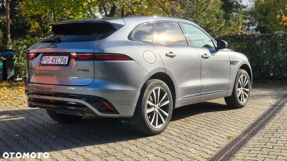 Jaguar F-Pace 2.0 P400e PHEV AWD R-Dynamic SE - 11