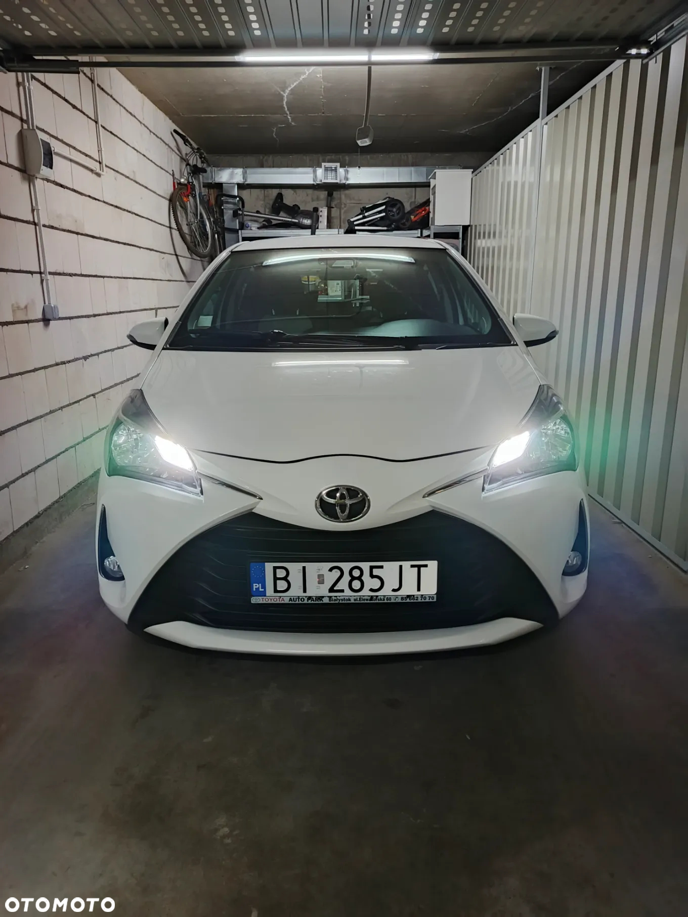 Toyota Yaris 1.5 Premium - 6