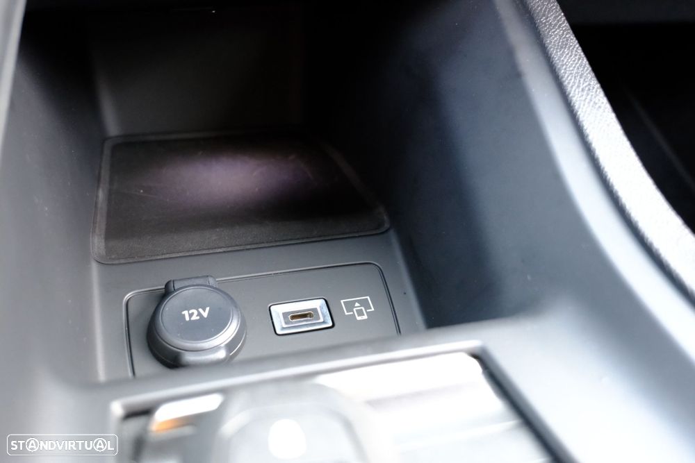 Peugeot 308 1.6 Hybrid Active Pack e-EAT8 - 28