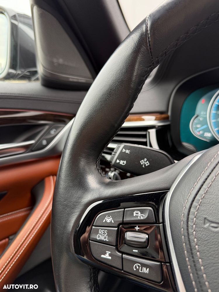 BMW Seria 5 520d Touring Aut. Luxury Line - 17