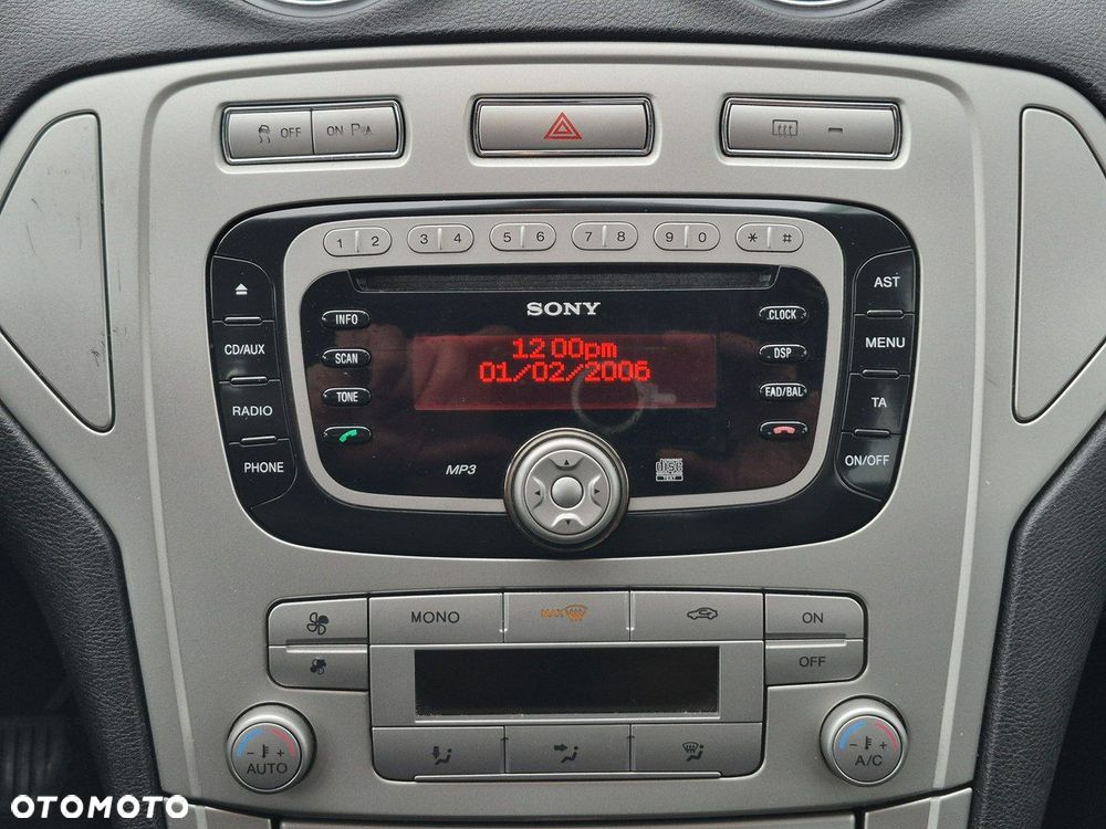 Ford Mondeo - 29