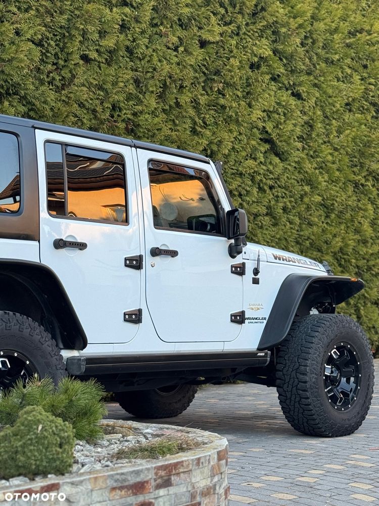 Jeep Wrangler 3.6 Unlim Sahara - 3