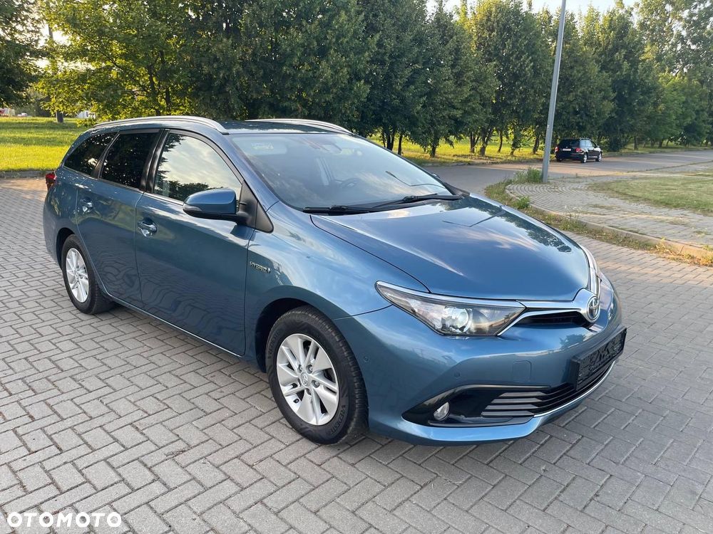 Toyota Auris Hybrid 135 Premium - 18