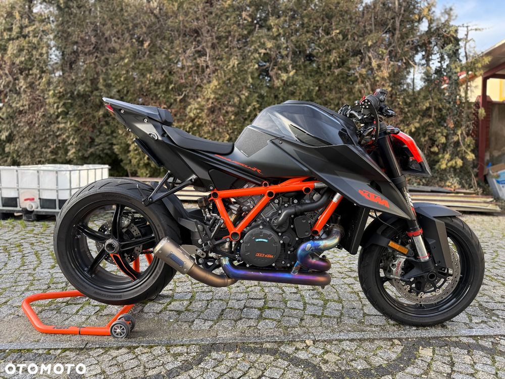KTM Super Duke - 10
